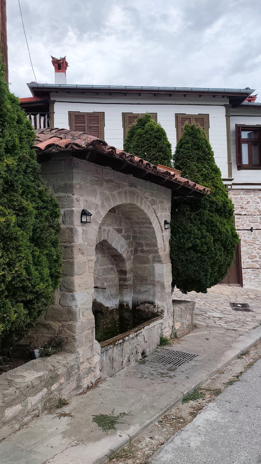 Όταν τα σοκάκια του Βογατσικού μιλούν με εικόνες
