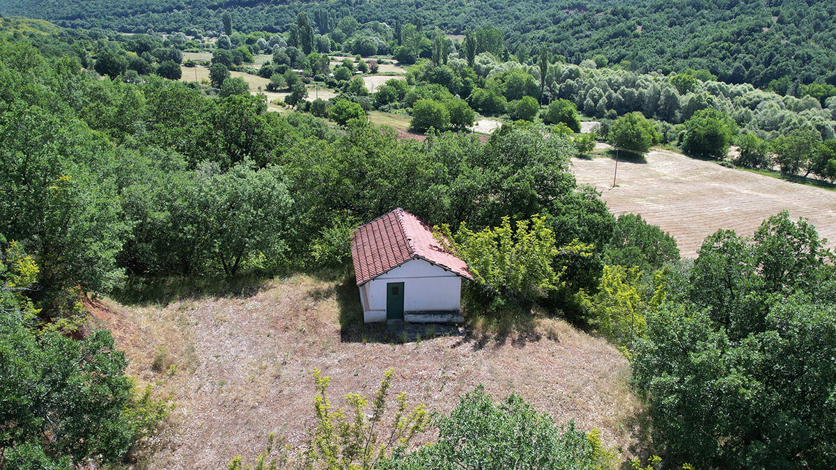 Ο Άγιος Δημήτριος – Ξωκκλήσι